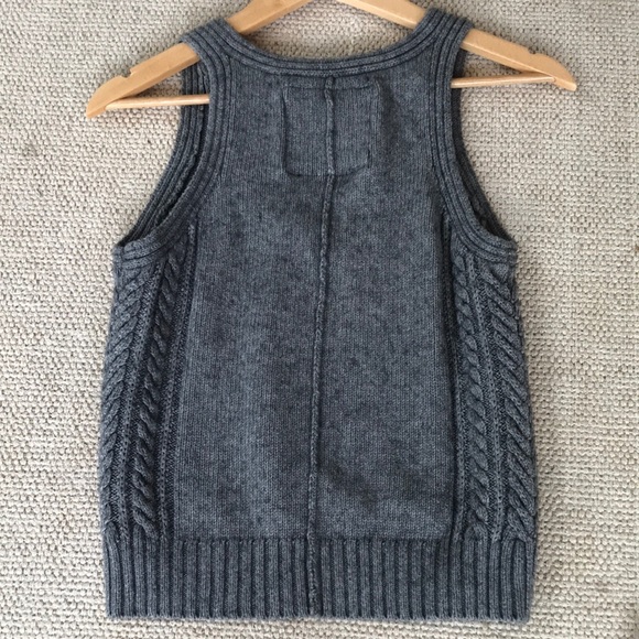 American Eagle Vest - Picture 2 of 9